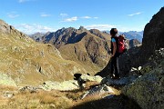 49 Dalla Bocchetta di Valle Pianella (2210 m) vista sulla Val Salmurano
